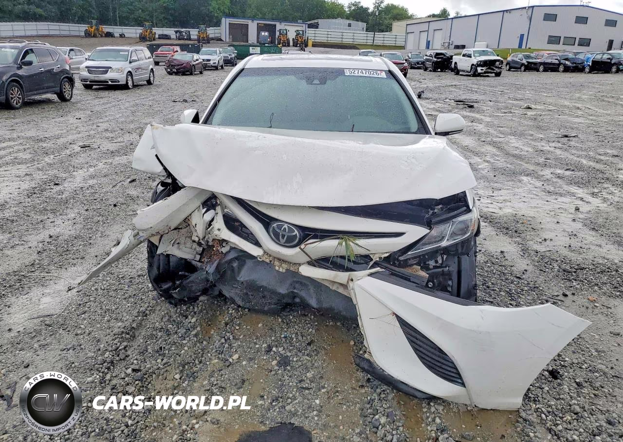 2018 Toyota Camry Se VIN:4T1B11HK5JU140293 - 5