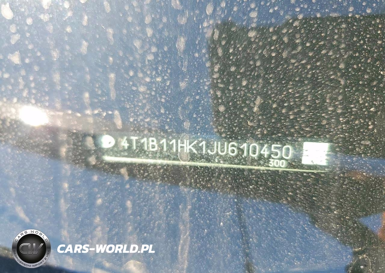 2018 Toyota Camry L VIN:4T1B11HK1JU610450 - 12