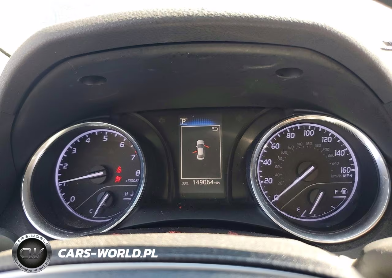 2018 Toyota Camry L VIN:4T1B11HK1JU610450 - 9