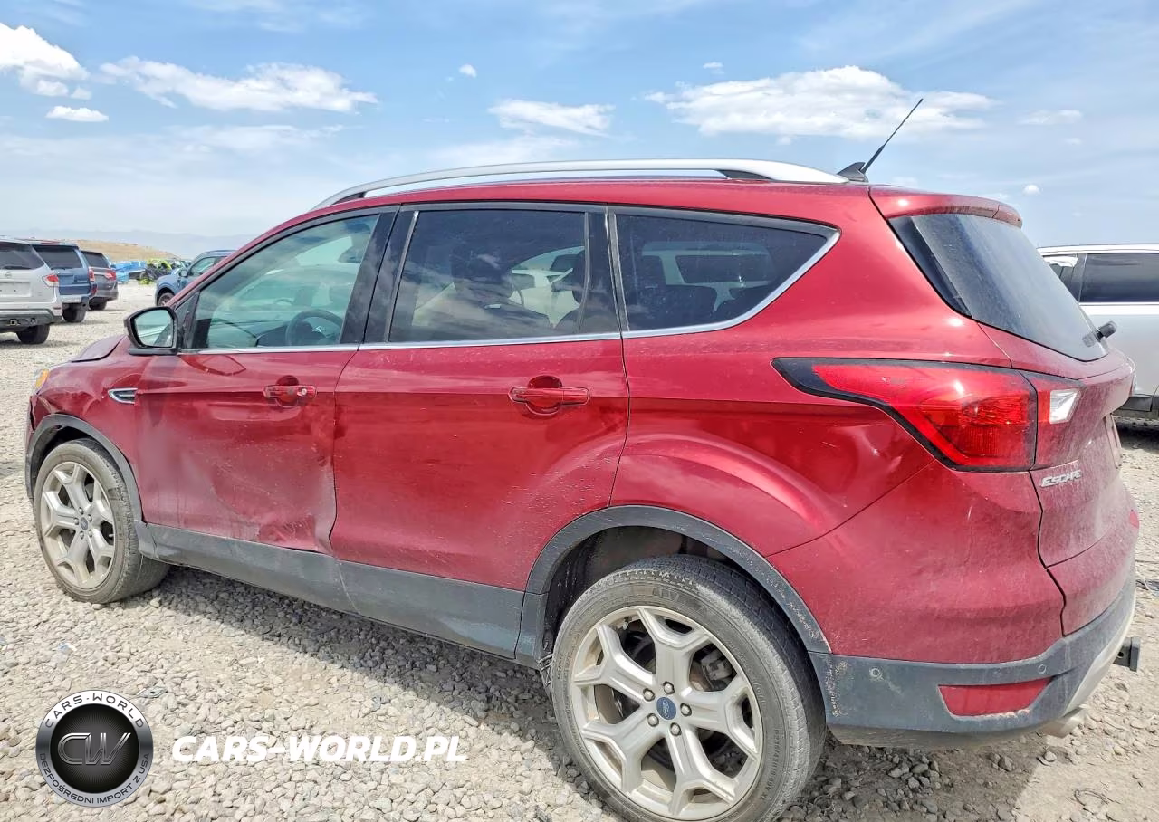 2019 Ford Escape Titanium VIN:1FMCU9J91KUA05671 - 2