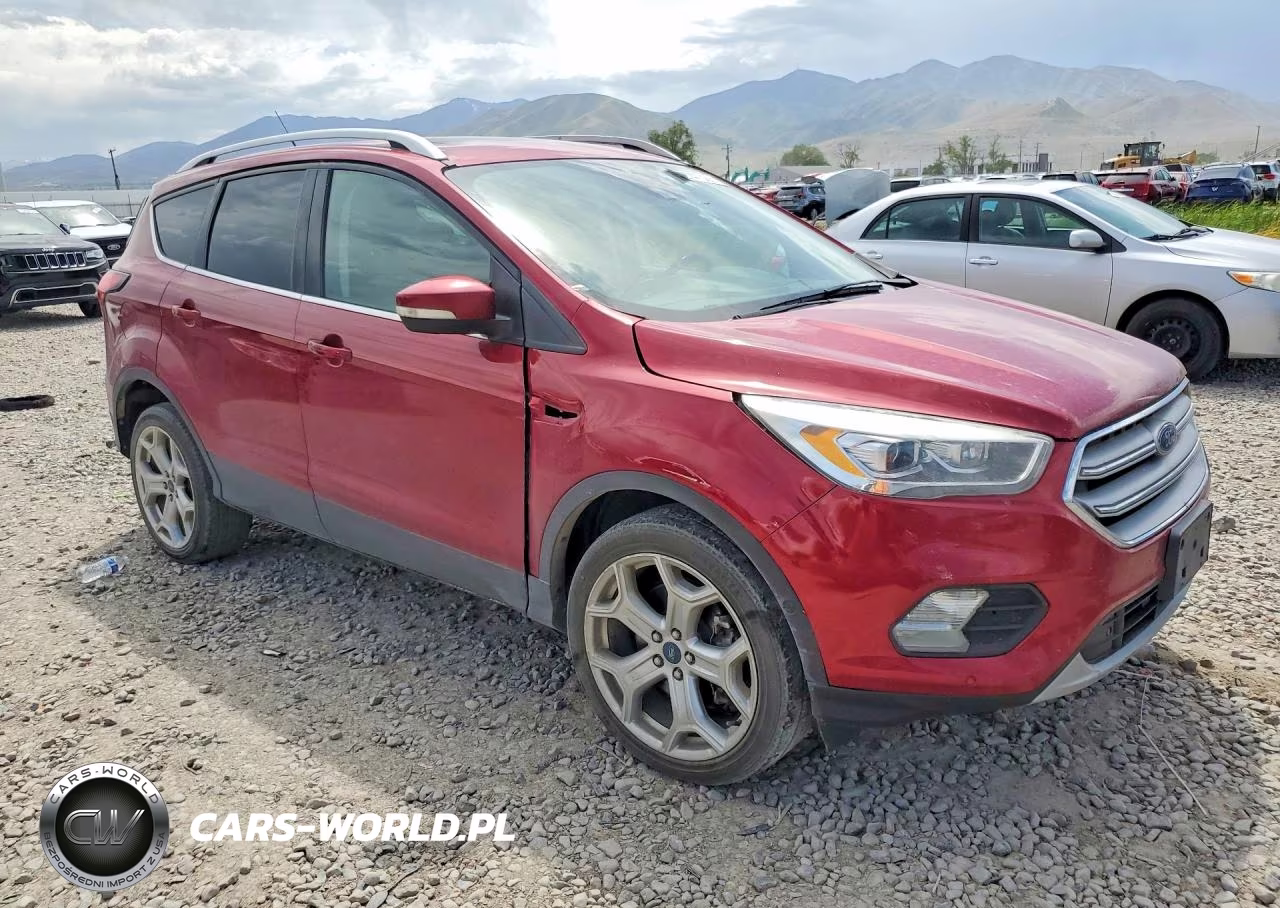 2019 Ford Escape Titanium VIN:1FMCU9J91KUA05671 - 4