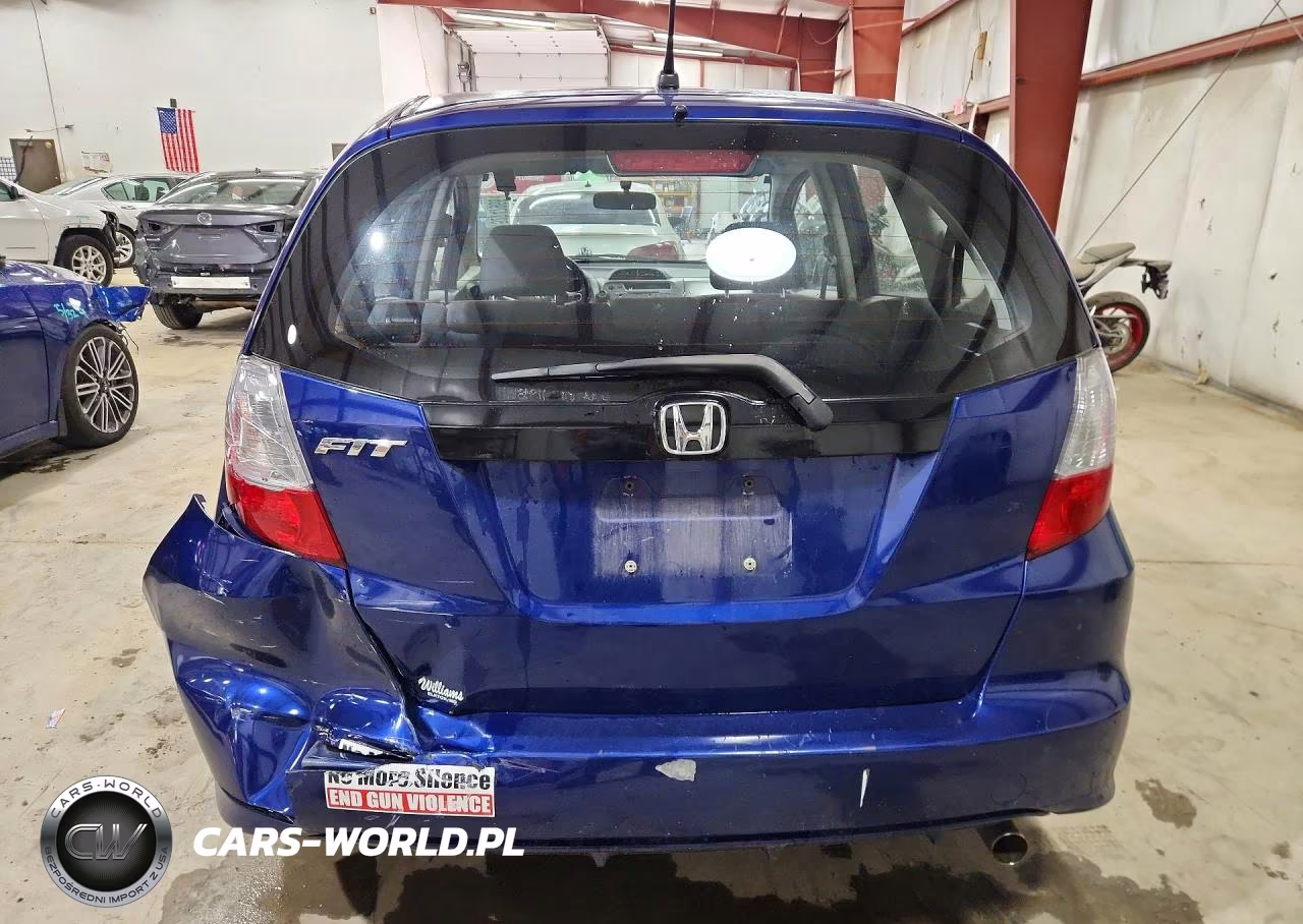 2013 Honda Fit VIN:JHMGE8H38DC017399 - 6
