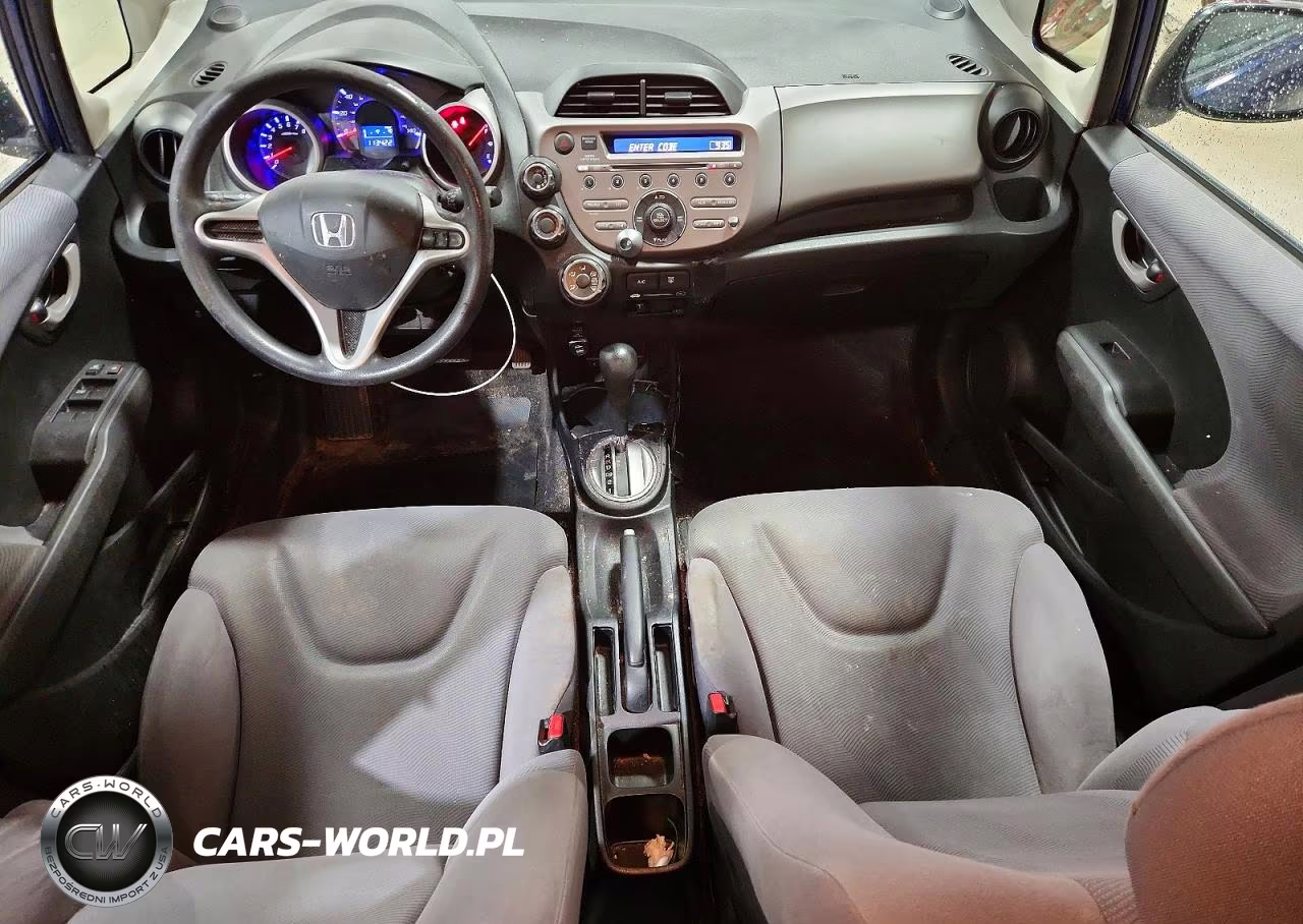 2013 Honda Fit VIN:JHMGE8H38DC017399 - 8