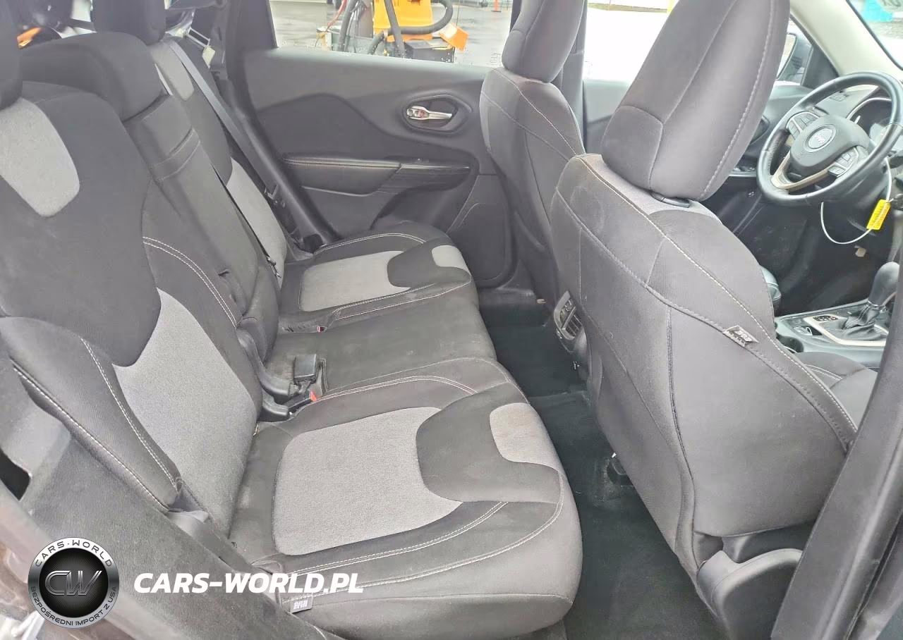 2014 Jeep Cherokee Latitude VIN:1C4PJMCB6EW220148 - 10