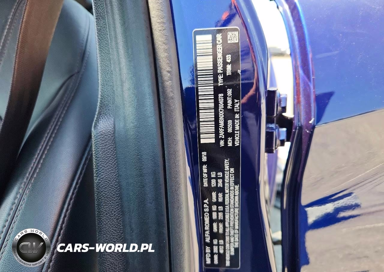 2019 Alfa Romeo Giulia Ti VIN:ZARFAMBNXK7604078 - 12
