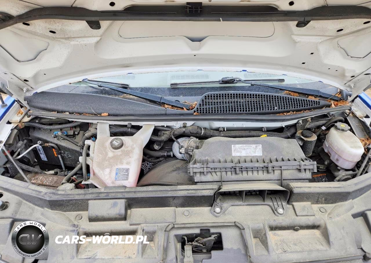 2022 Chevrolet Express 25 VIN:1GCWGAFP8N1173749 - 12