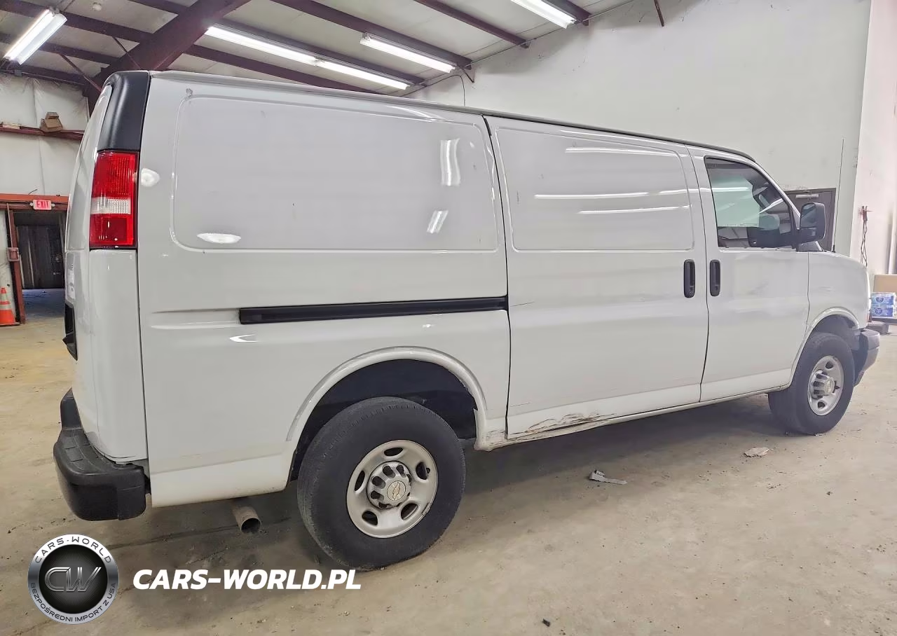 2022 Chevrolet Express 25 VIN:1GCWGAFP8N1173749 - 3