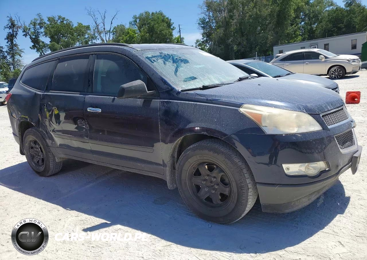 2012 Chevrolet Traverse Ls VIN:1GNKREED3CJ290974 - 4