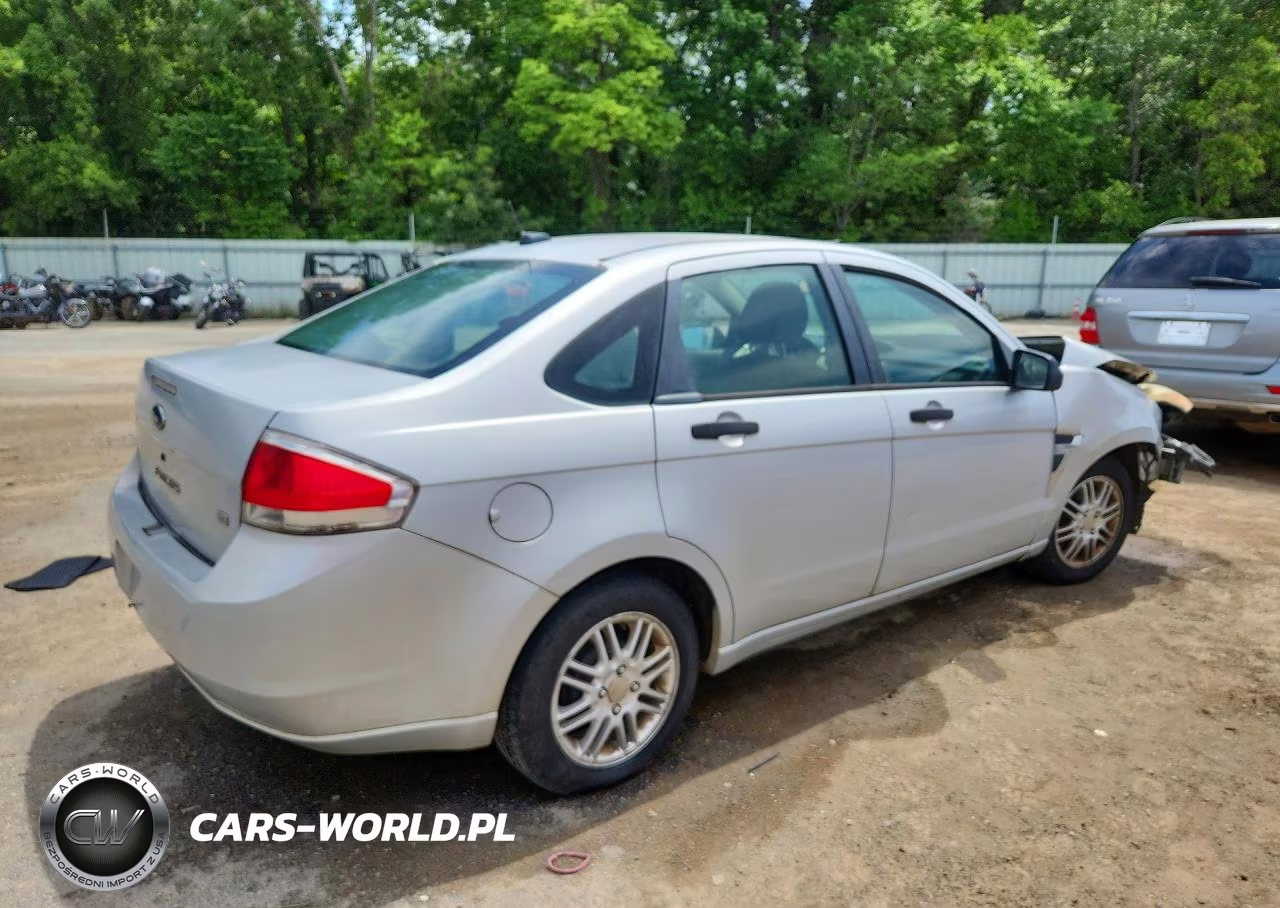 2008 Ford Focus Se VIN:1FAHP35N58W209527 - 3
