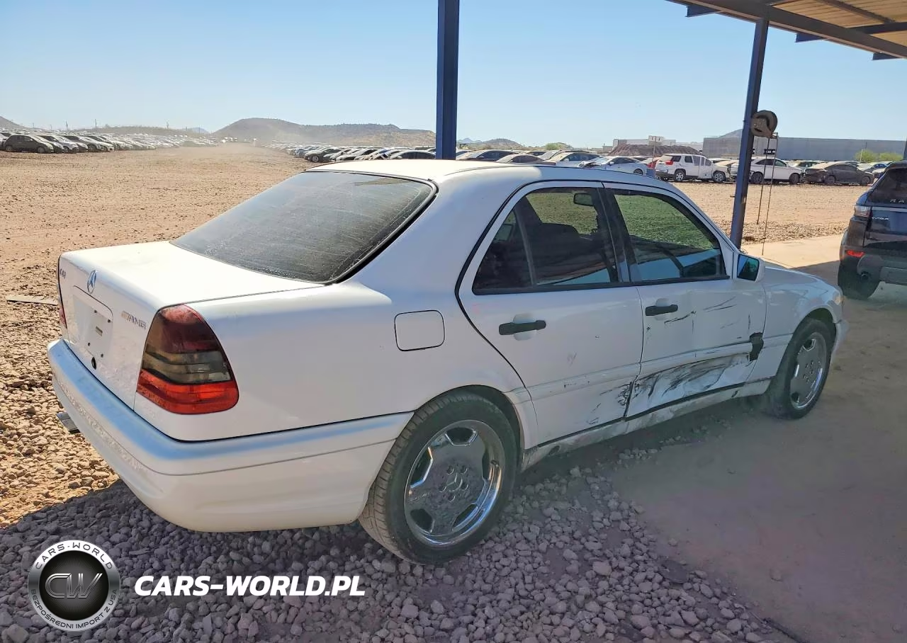 1999 Mercedes-Benz C 43 VIN:WDBHA33G2XF850129 - 3