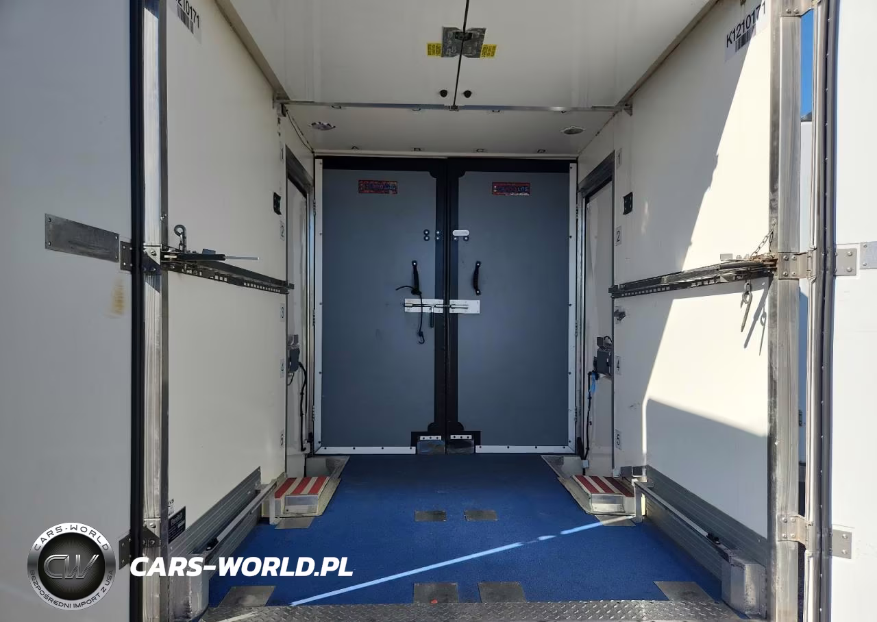 2021 Ford Transit Delivery Truck VIN:1FDBW5Z83MKA84317 - 10