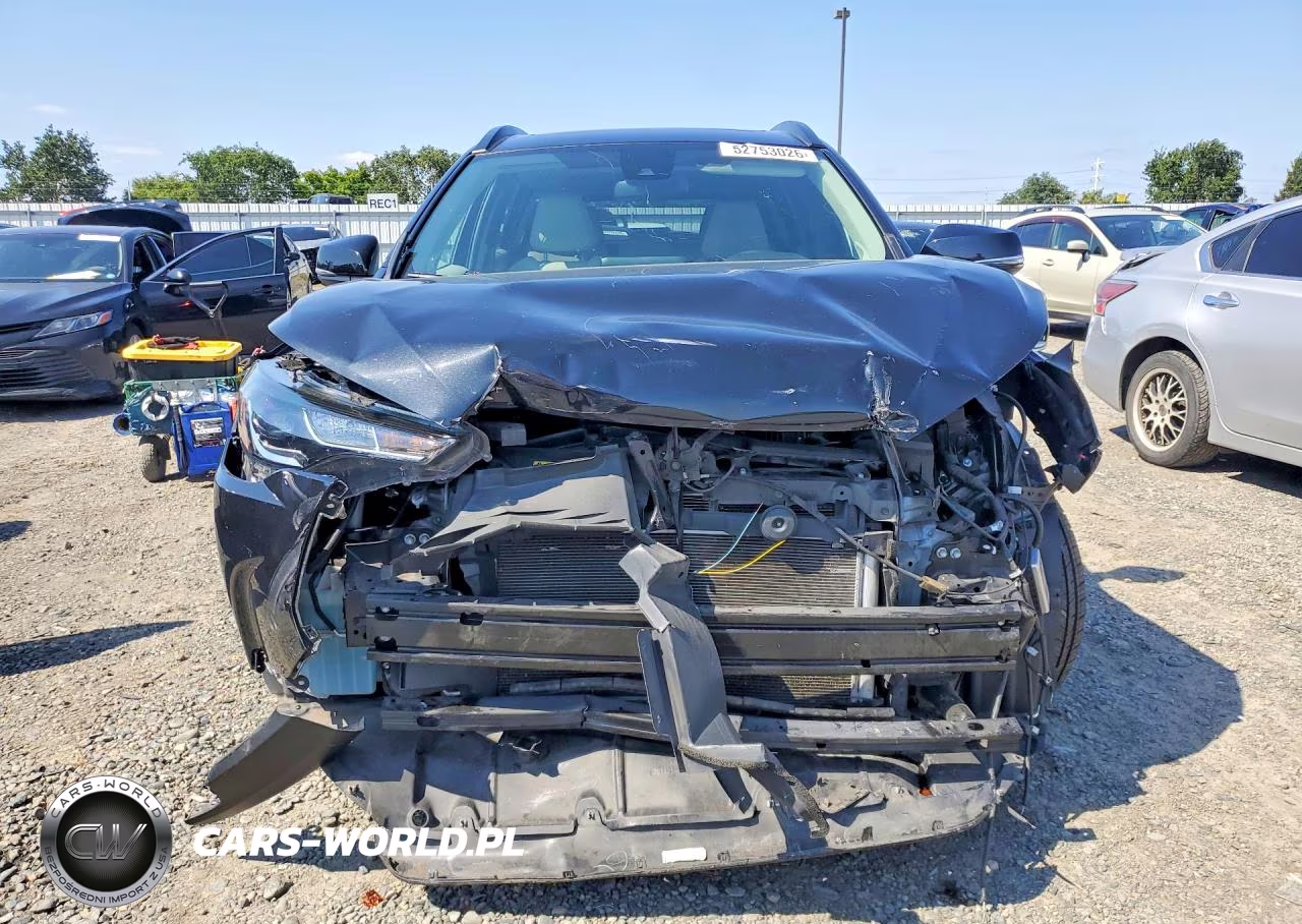 2022 Toyota Corolla Cross Le VIN:7MUBAABG5NV040185 - 5