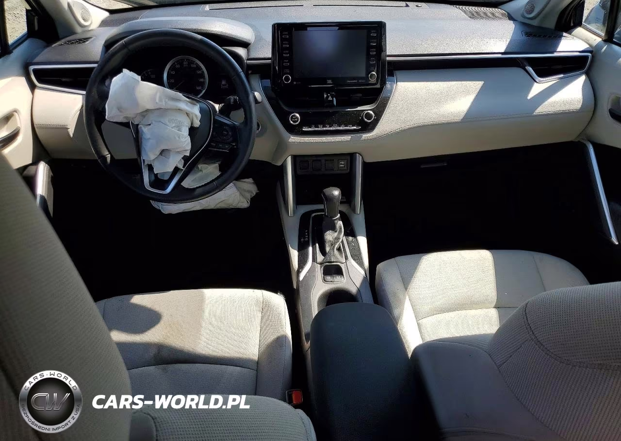2022 Toyota Corolla Cross Le VIN:7MUBAABG5NV040185 - 8