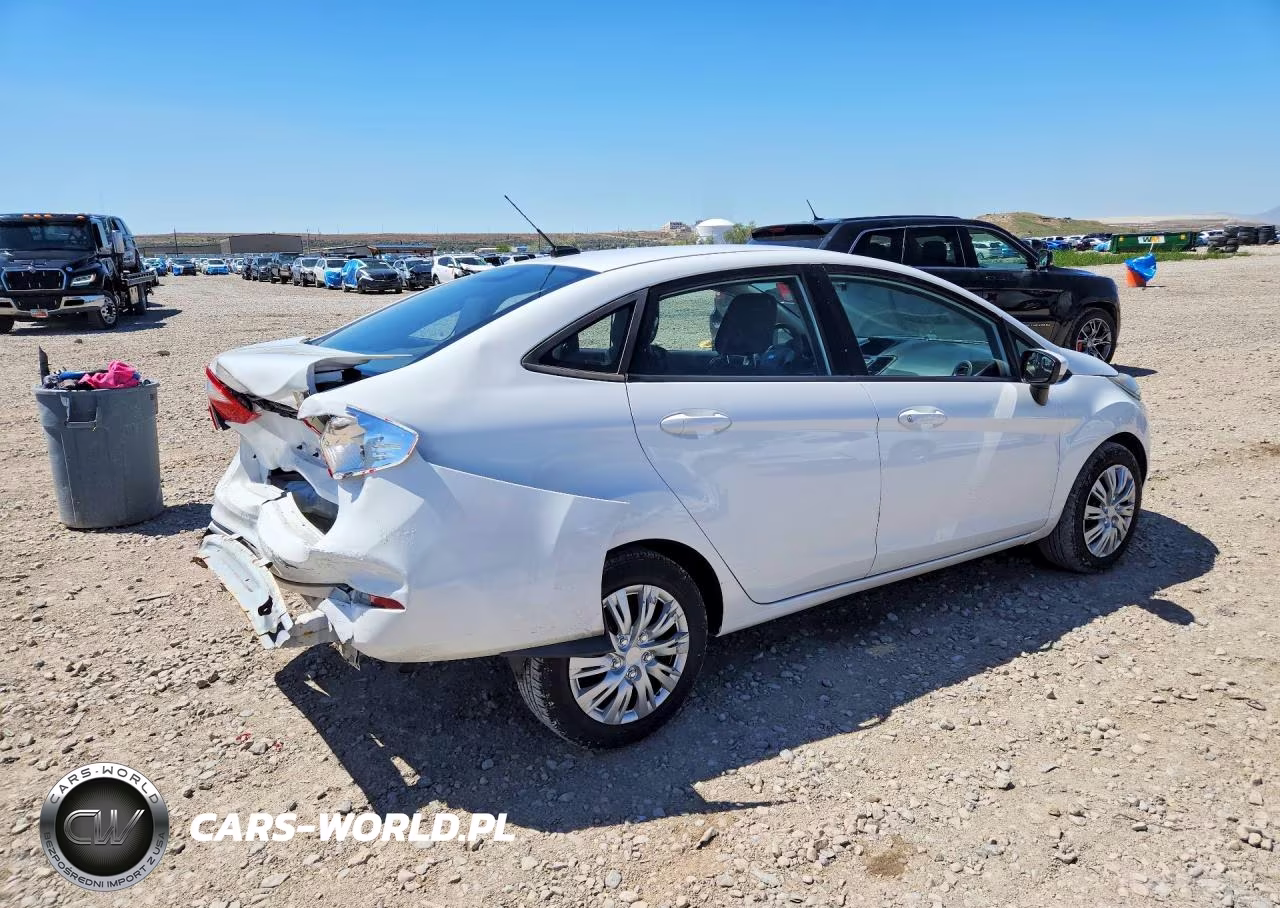 2014 Ford Fiesta S VIN:3FADP4AJXEM154446 - 3