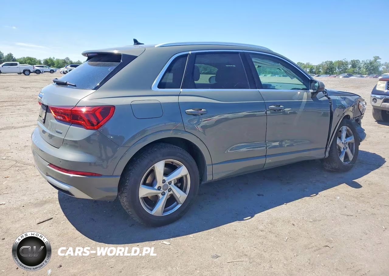 2020 Audi Q3 Premium Plus VIN:WA1BECF34L1009385 - 3