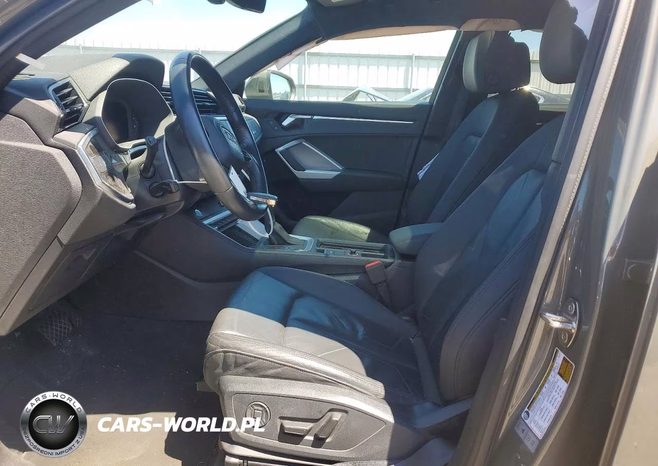 2020 Audi Q3 Premium Plus VIN:WA1BECF34L1009385 - 7