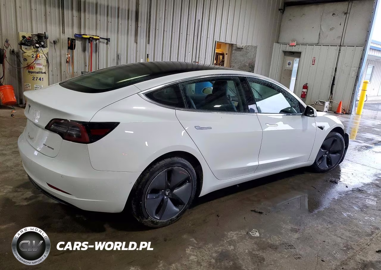 2018 Tesla Model 3 VIN:5YJ3E1EB8JF093884 - 3