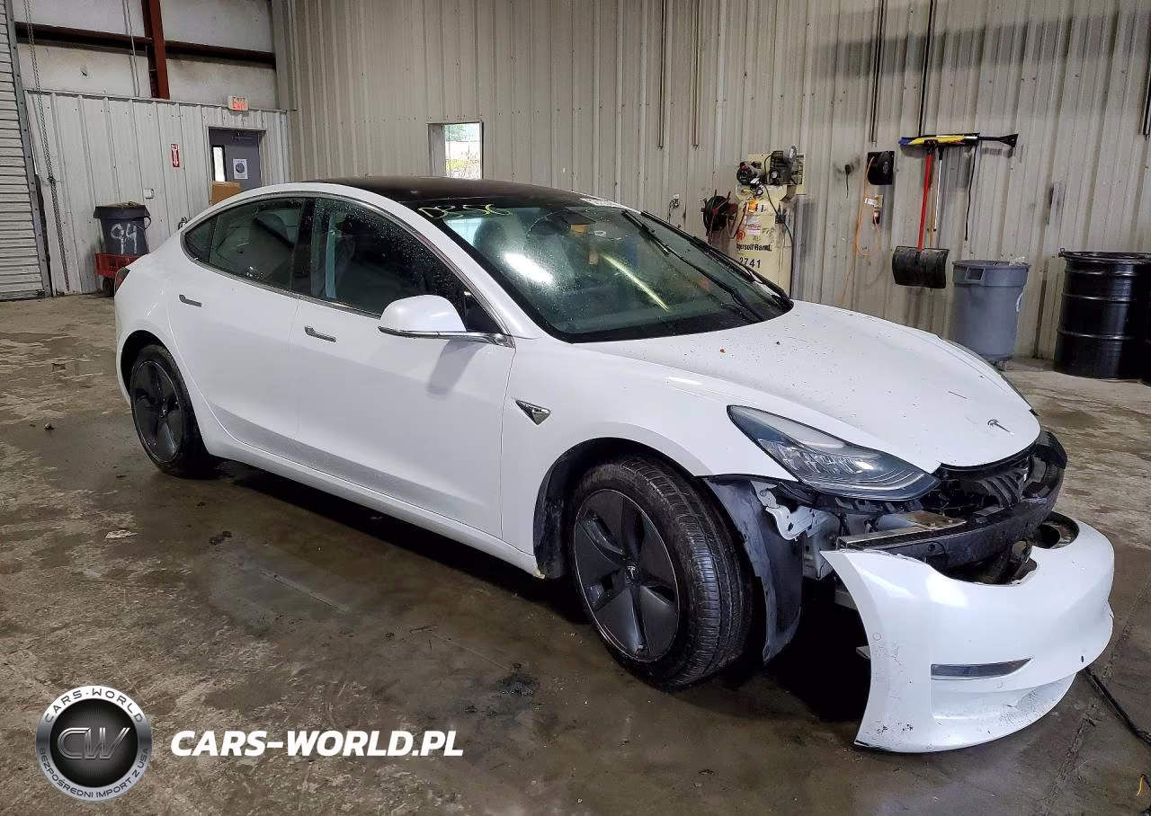 2018 Tesla Model 3 VIN:5YJ3E1EB8JF093884 - 4