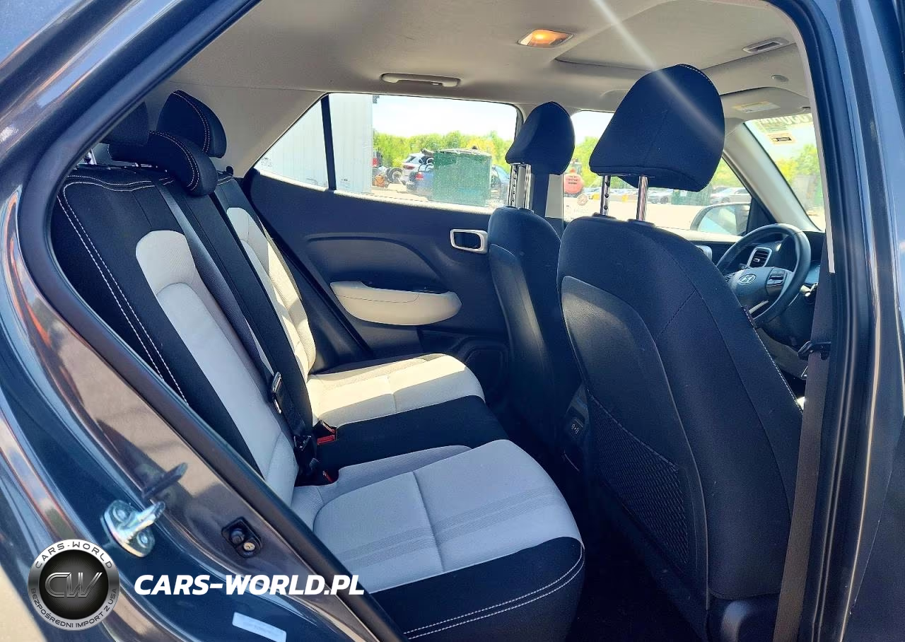 2025 Hyundai Venue Sel VIN:KMHRC8A38SU383747 - 11