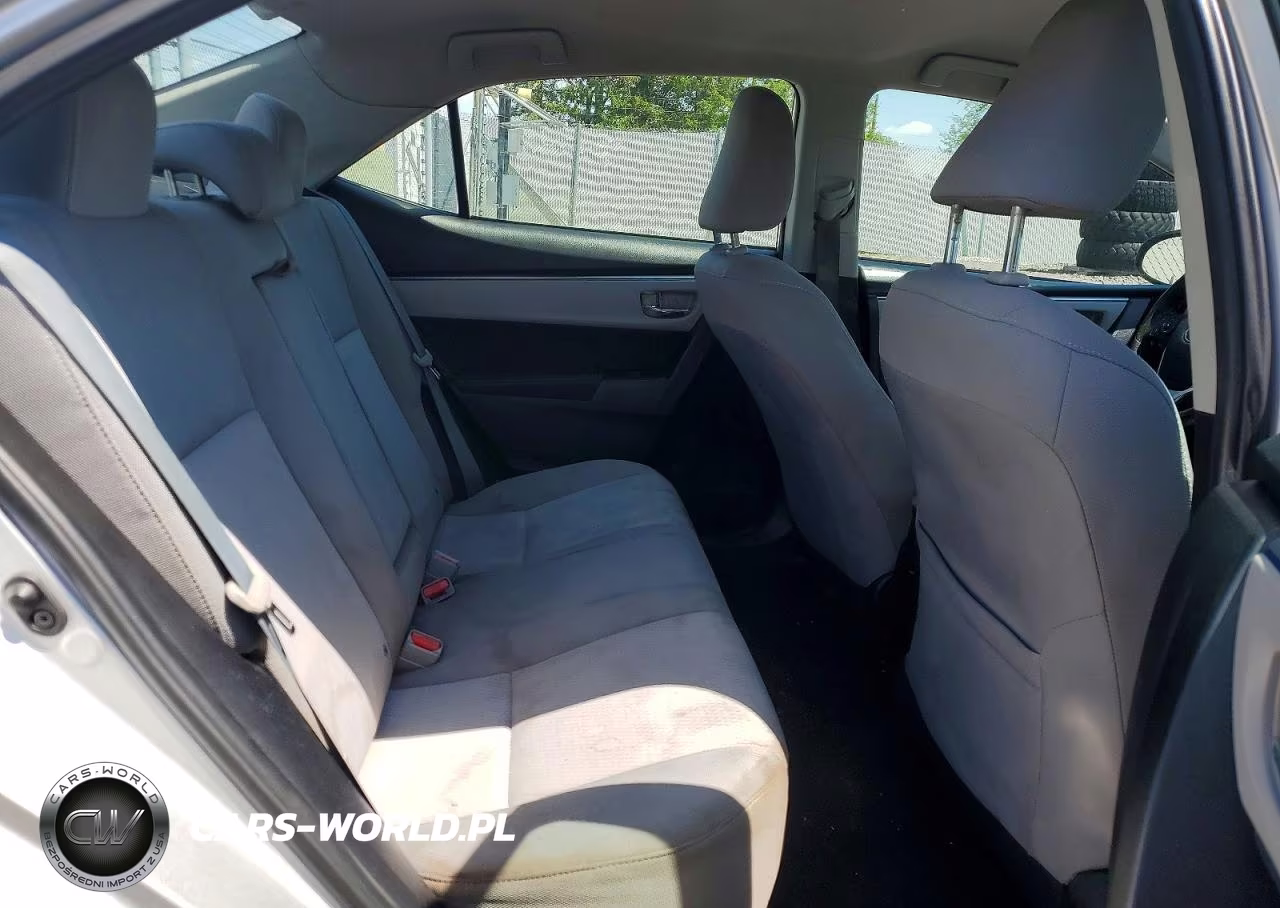 2015 Toyota Corolla Le VIN:5YFBURHE0FP240164 - 10