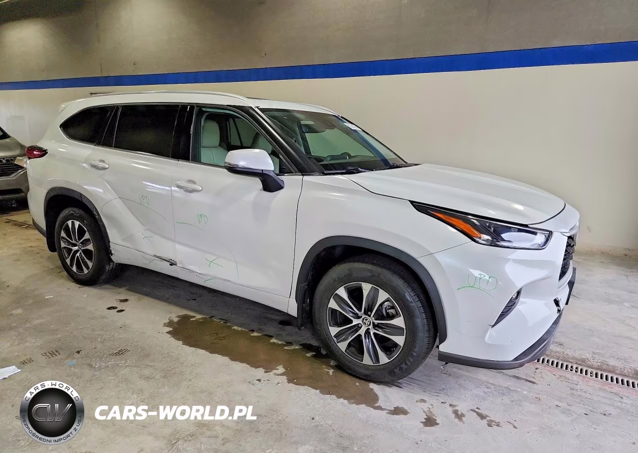 2022 Toyota Highlander Hybrid Xle VIN:5TDHBRCH5NS538068 - 4
