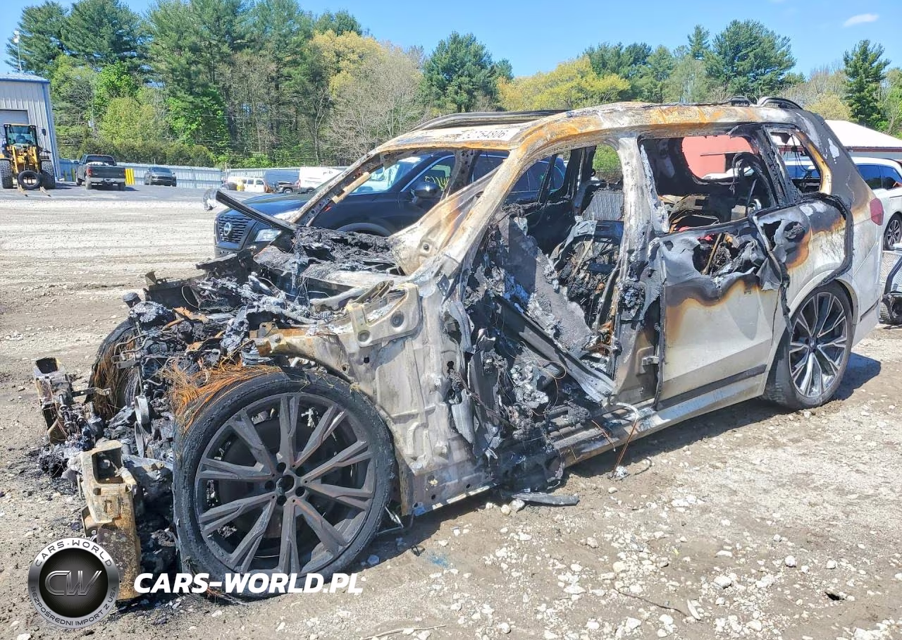 2021 BMW X7 M50I