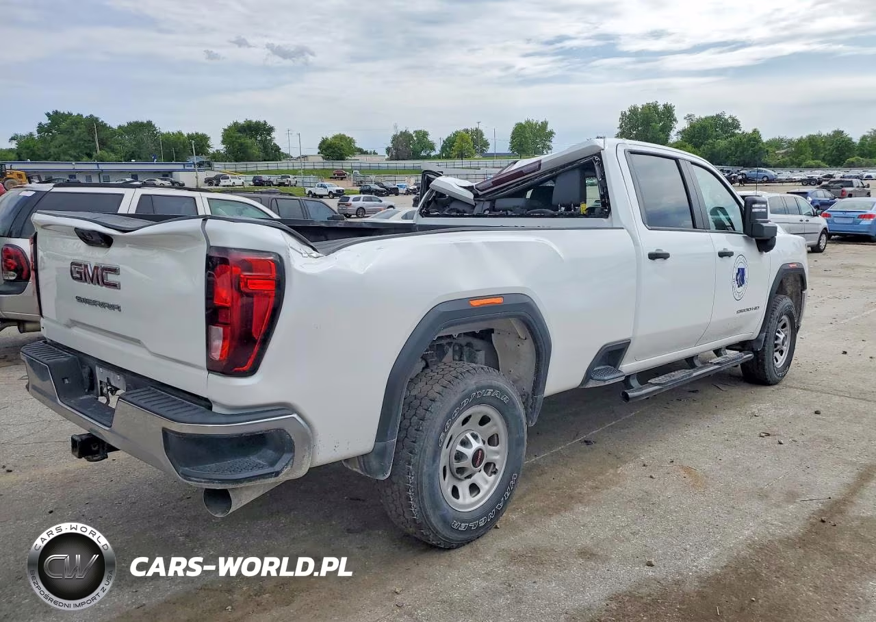 2023 GMC Sierra K3500 VIN:1GT49SEY4PF197005 - 3