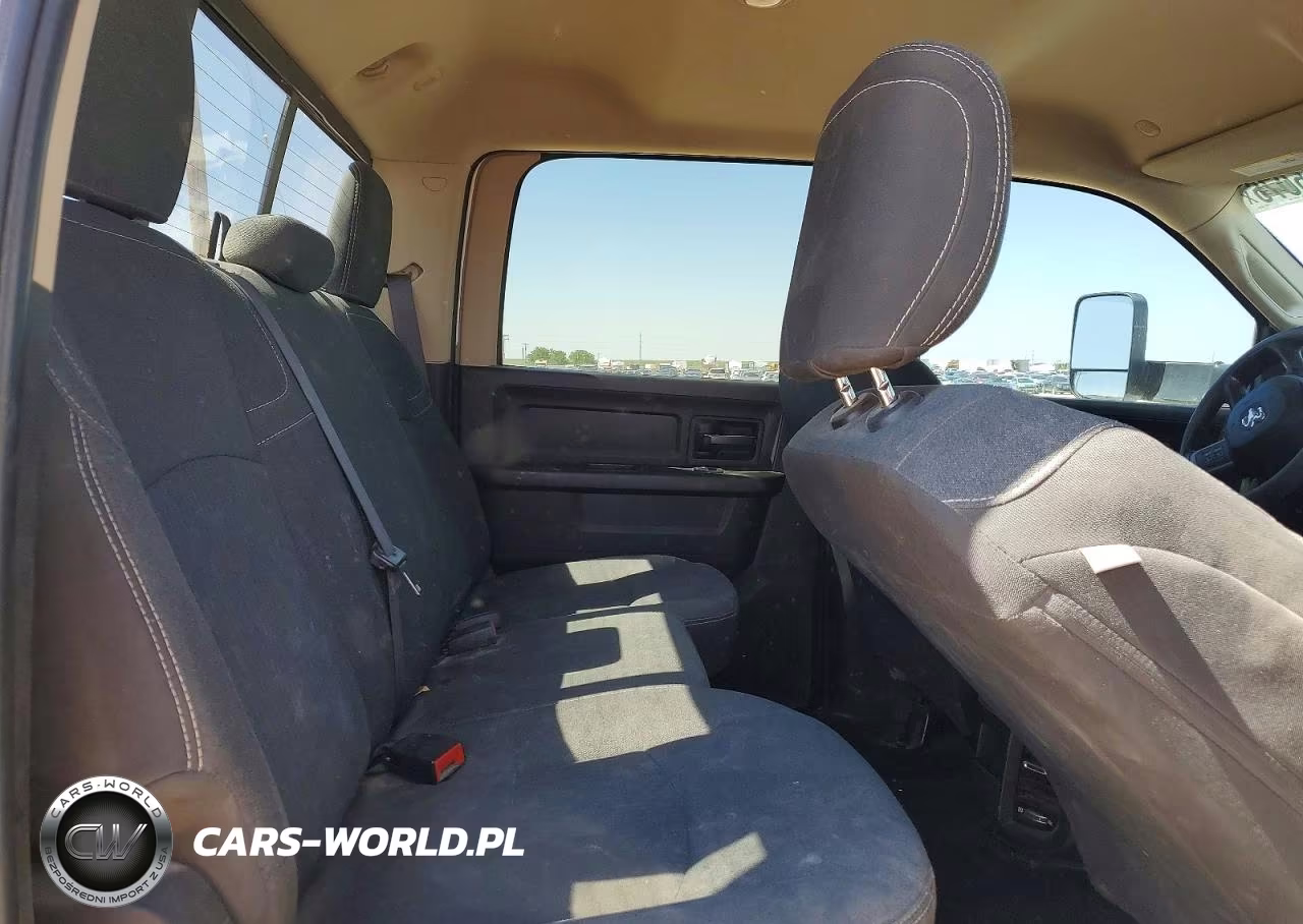 2020 Ram 2500 Tradesman VIN:3C6UR5HL9LG193940 - 10