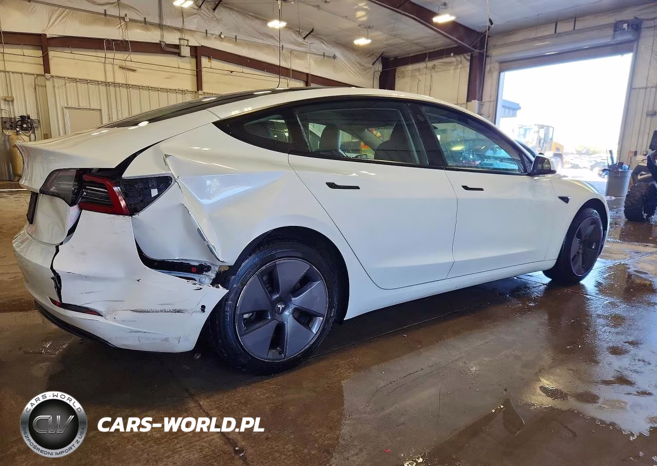 2022 Tesla Model 3 VIN:5YJ3E1EA8NF111748 - 3
