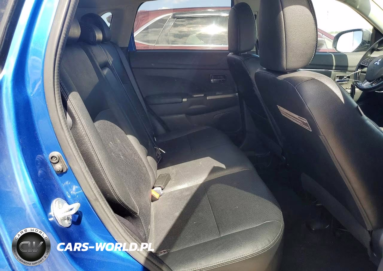 2018 Mitsubishi Outlander Sport Sel VIN:JA4AR4AW0JU002727 - 11