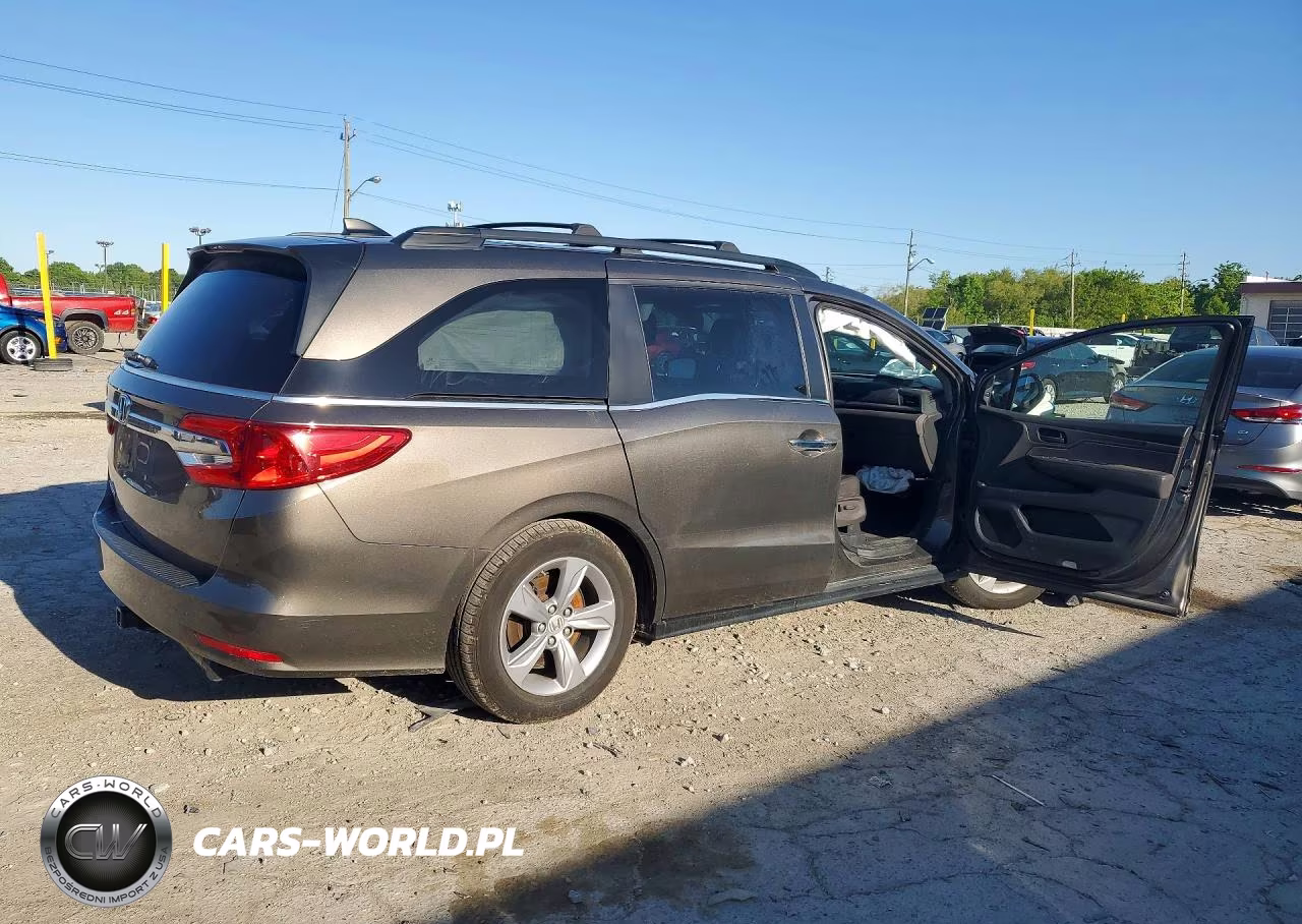 2018 Honda Odyssey Exl VIN:5FNRL6H70JB065324 - 3