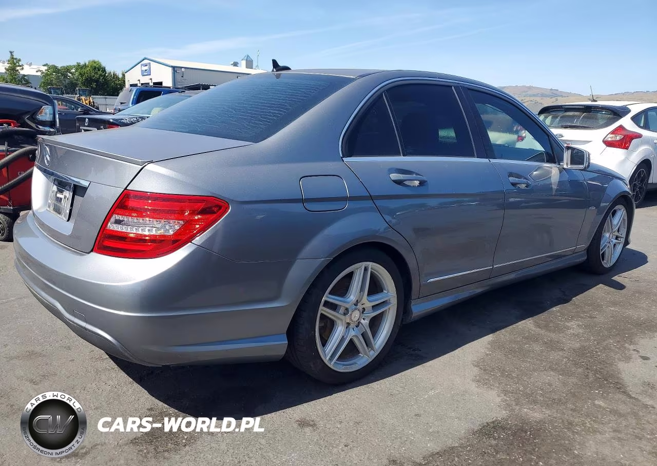 2012 Mercedes-Benz C 250 VIN:WDDGF4HB3CR214559 - 3