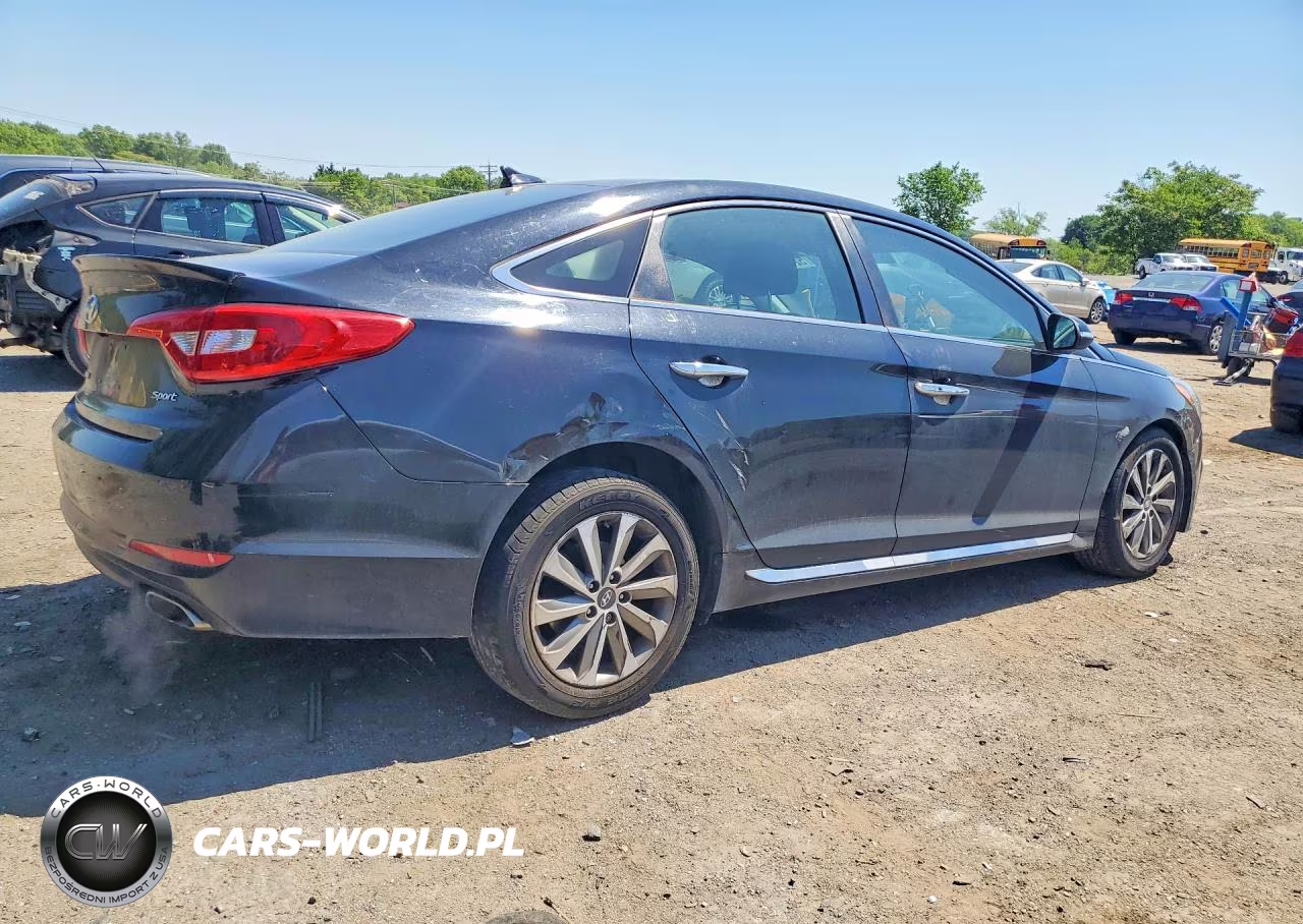 2016 Hyundai Sonata Sport VIN:5NPE34AF6GH283072 - 3
