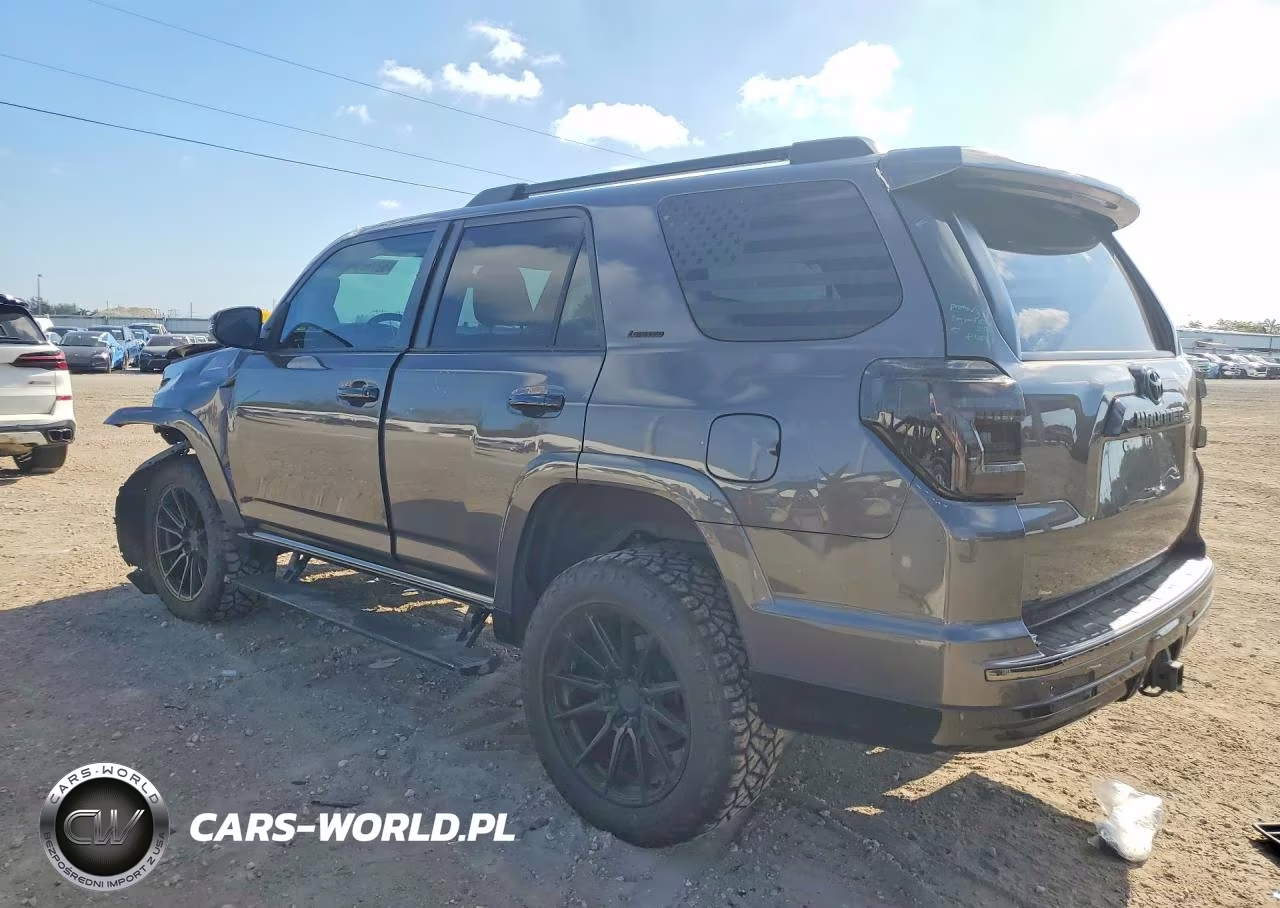 2021 Toyota 4Runner Nightshade Edition VIN:JTEJU5JRXM5955220 - 2