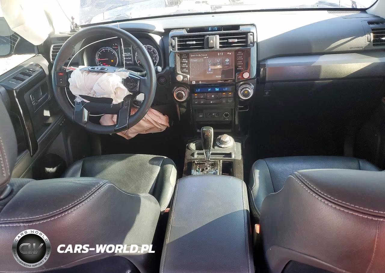 2021 Toyota 4Runner Nightshade Edition VIN:JTEJU5JRXM5955220 - 8
