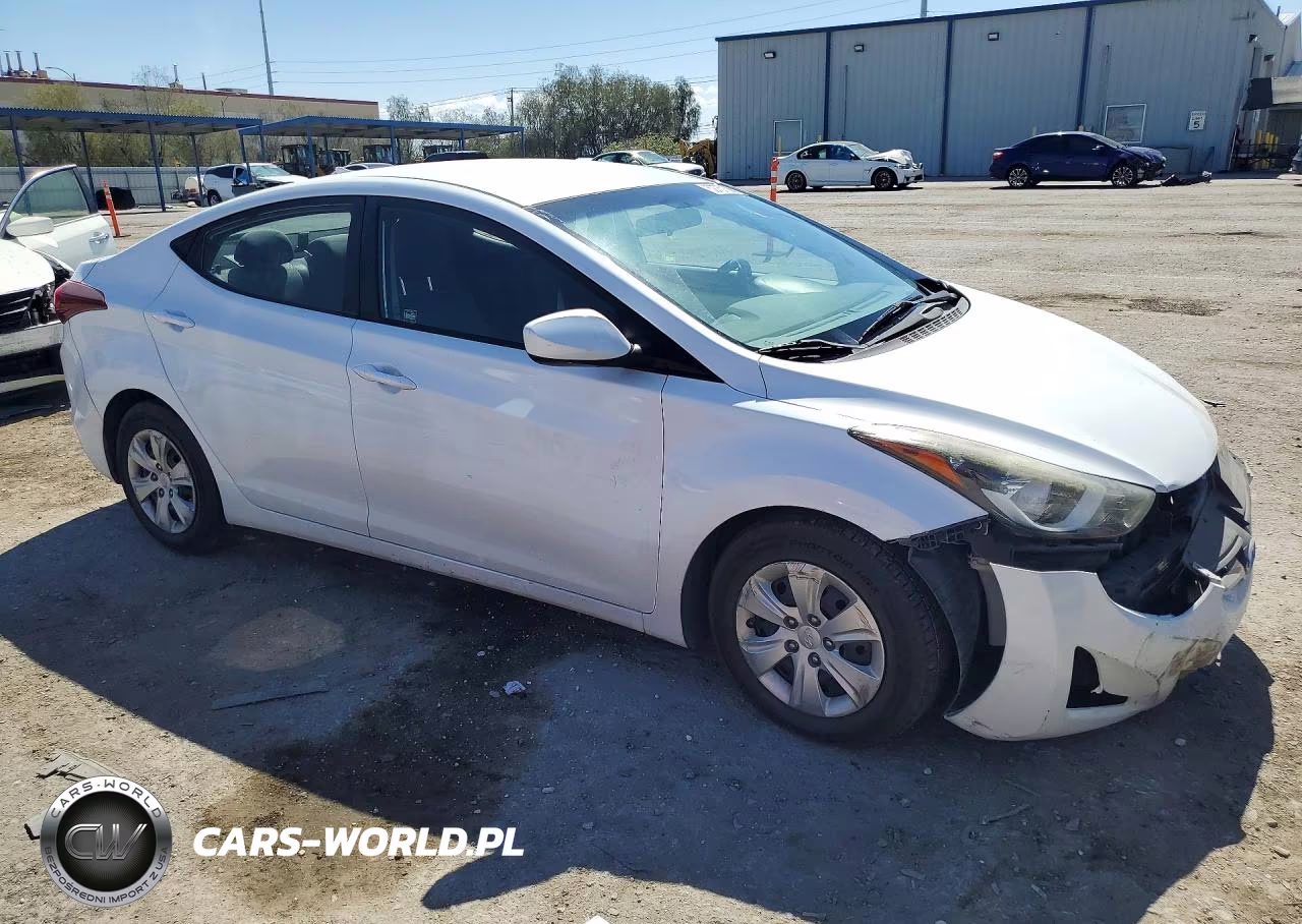 2016 Hyundai Elantra Se VIN:5NPDH4AE4GH700208 - 4