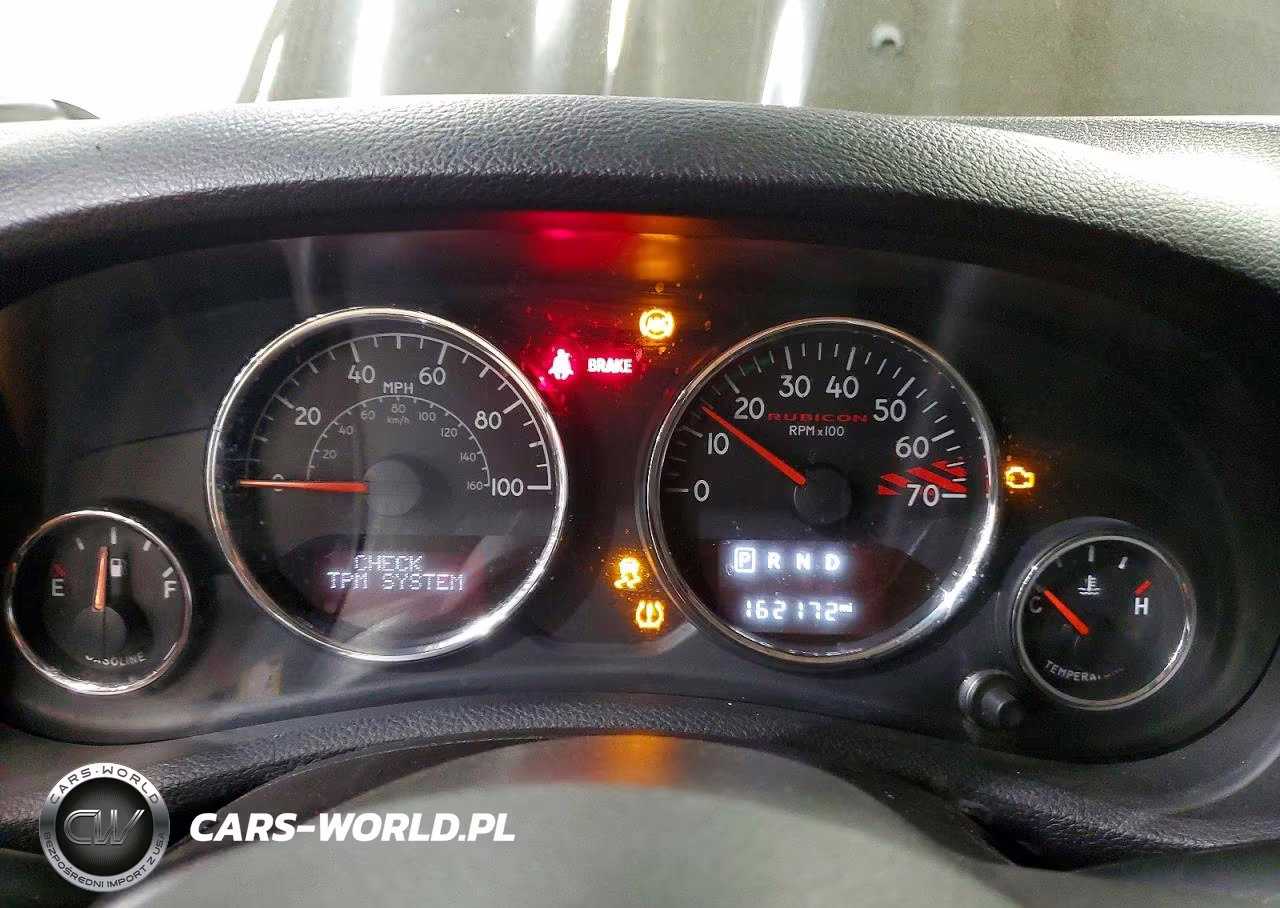 2016 Jeep Wrangler Unlimited Rubicon VIN:1C4HJWFG2GL109429 - 9