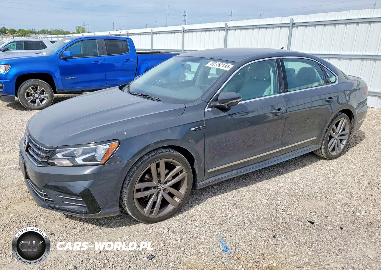 2017 Volkswagen Passat R-Line