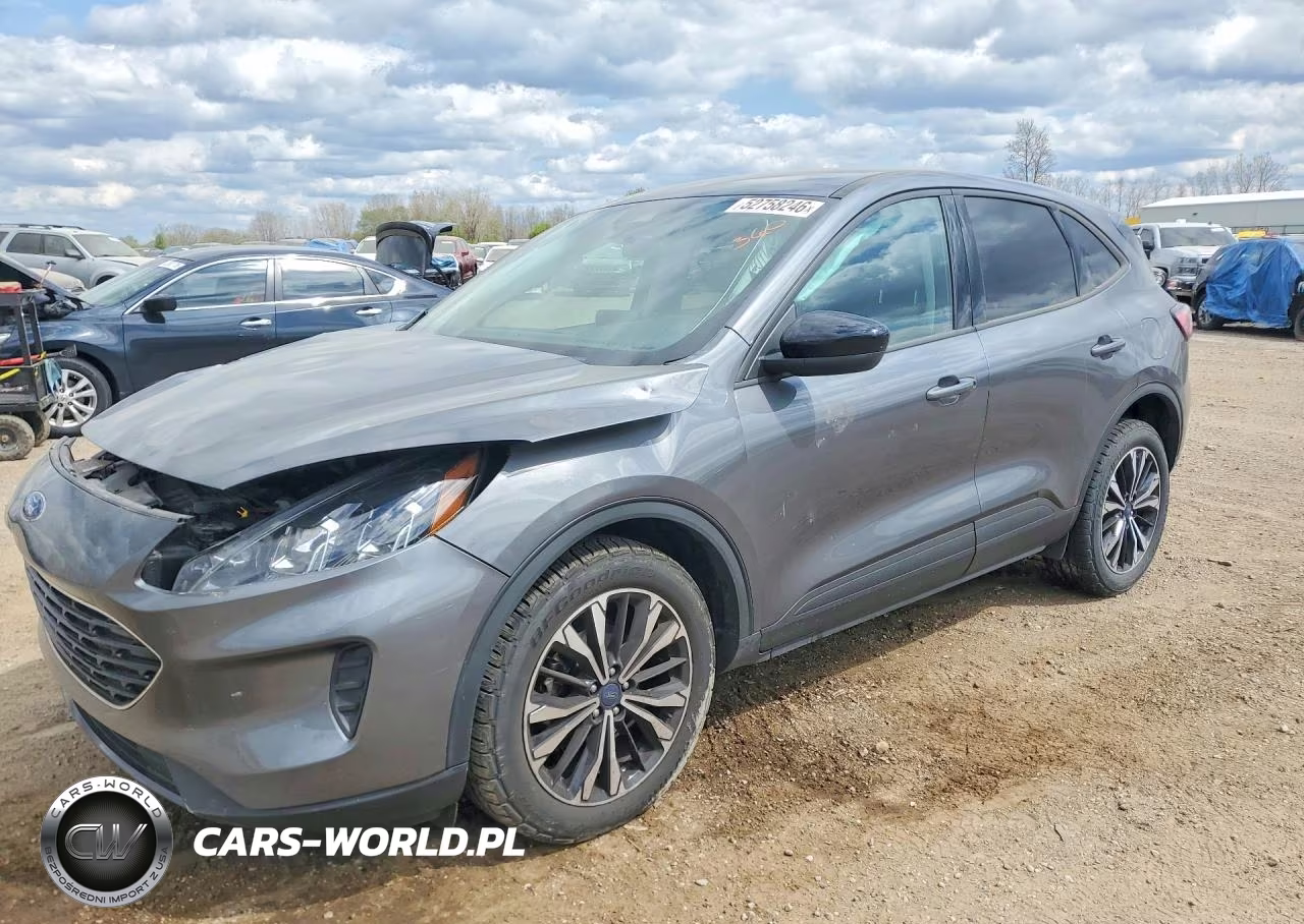 2021 Ford Escape Se