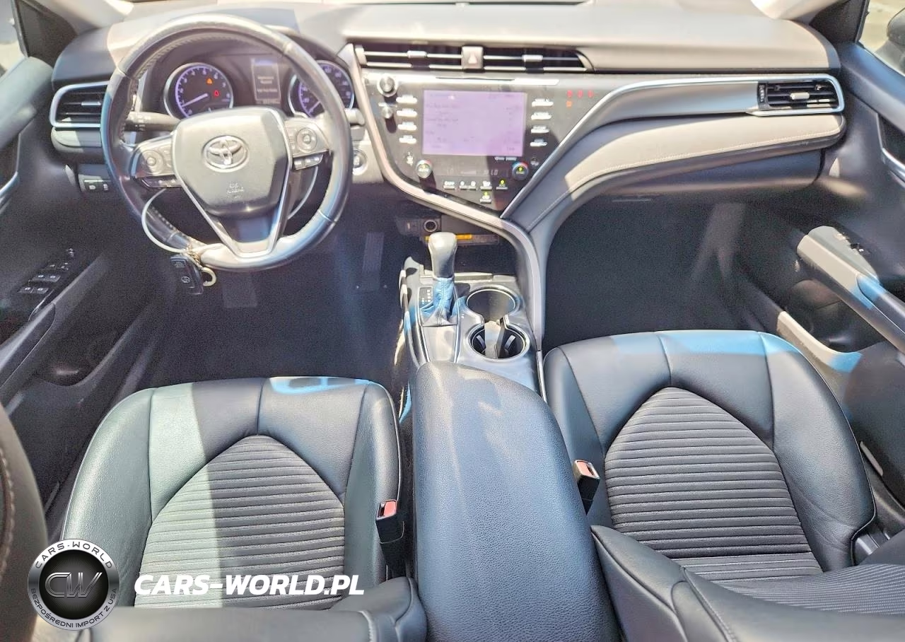 2018 Toyota Camry Se VIN:4T1B11HK0JU615073 - 8
