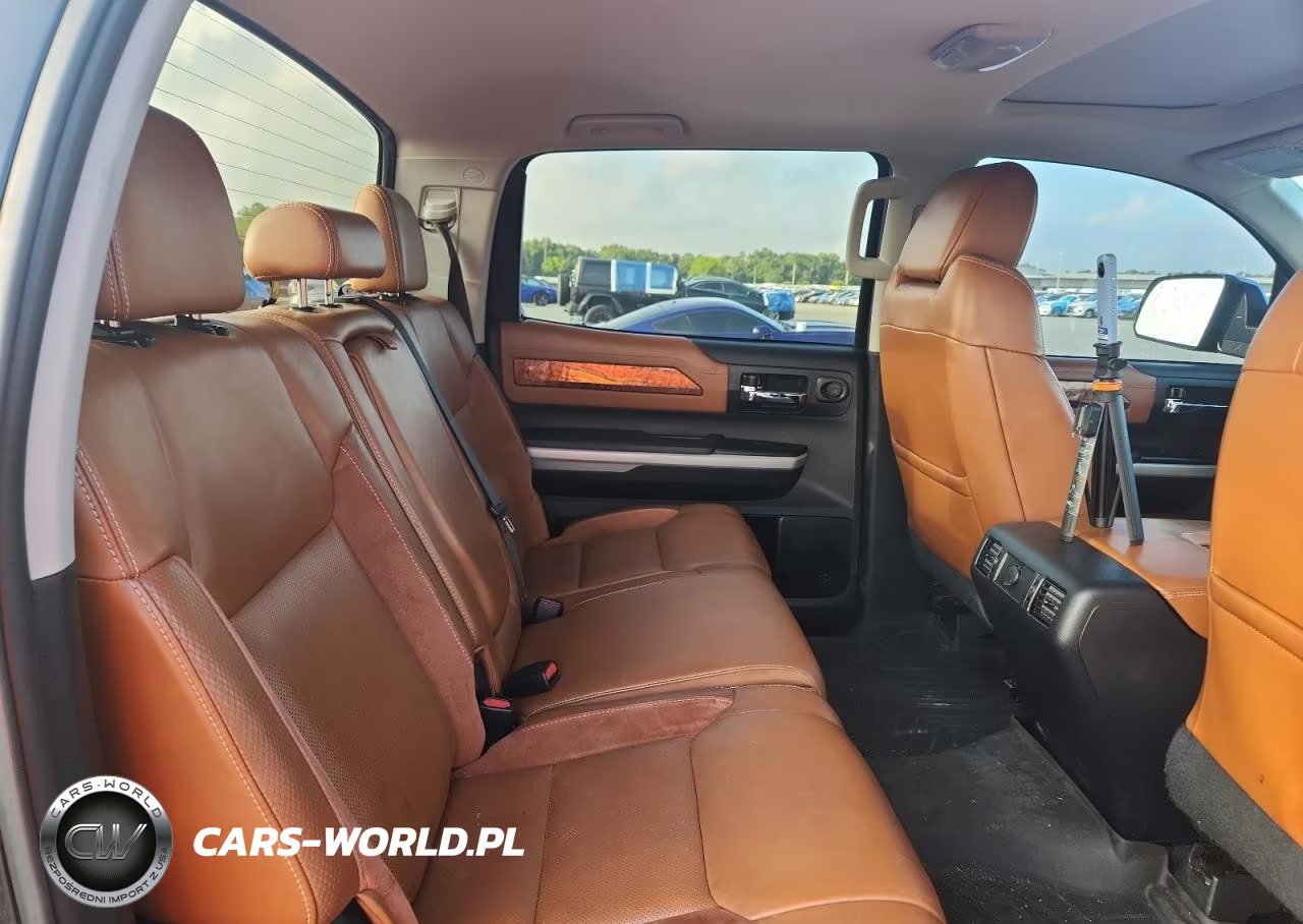 2018 Toyota Tundra 1794 Edition VIN:5TFAW5F12JX686115 - 10