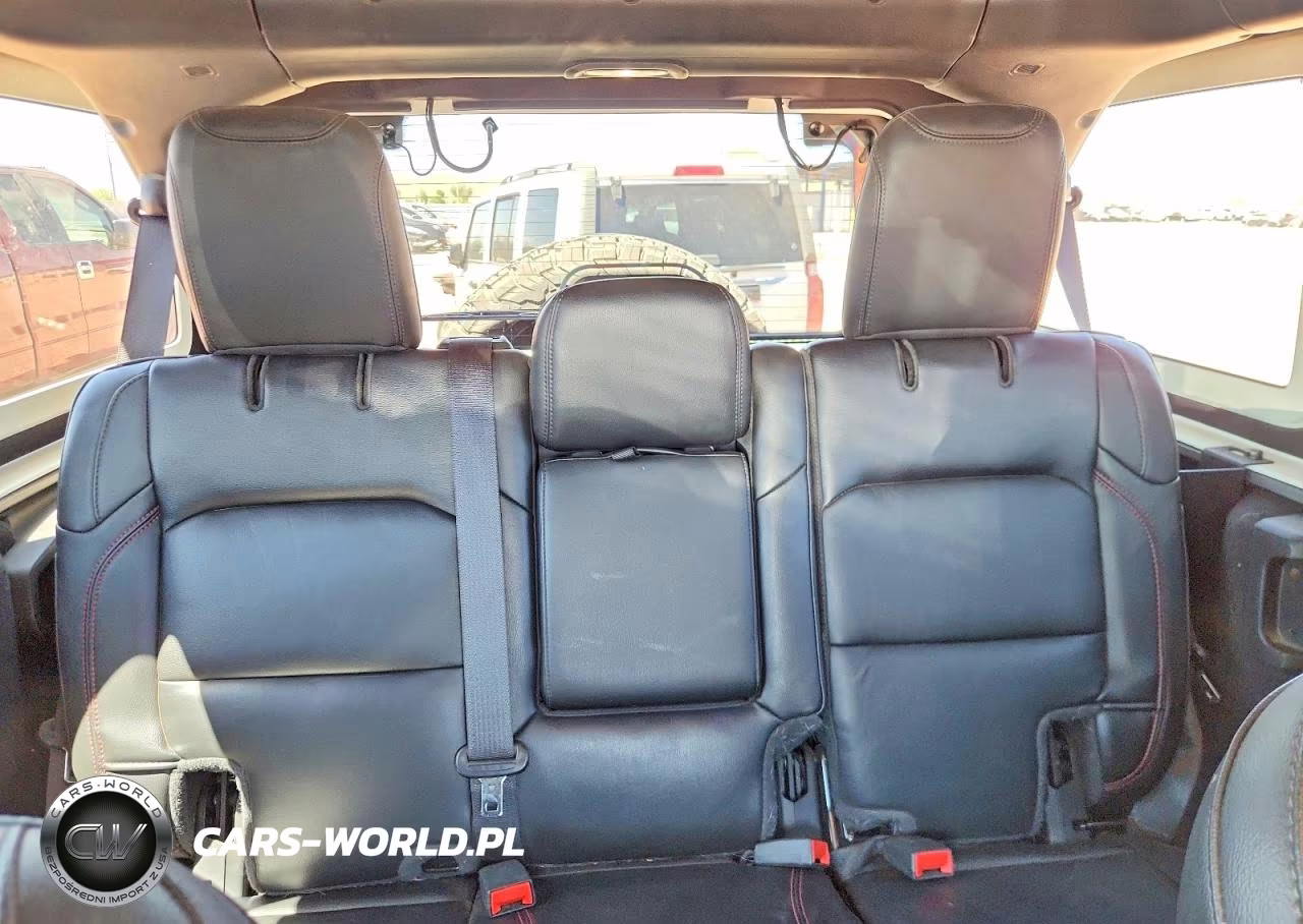 2021 Jeep Wrangler Unlimited Rubicon VIN:1C4JJXFMXMW705119 - 10