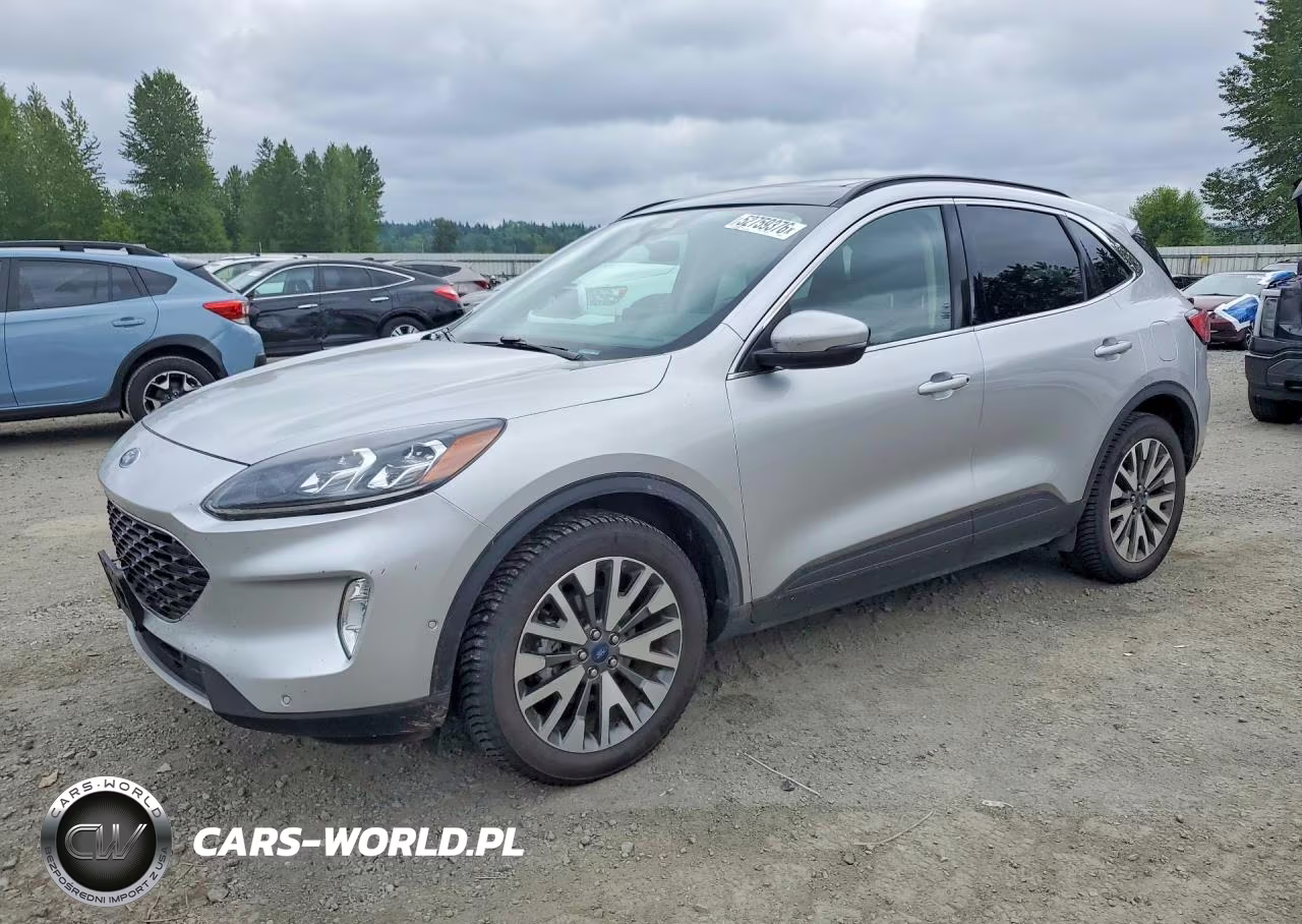 2020 Ford Escape Titanium