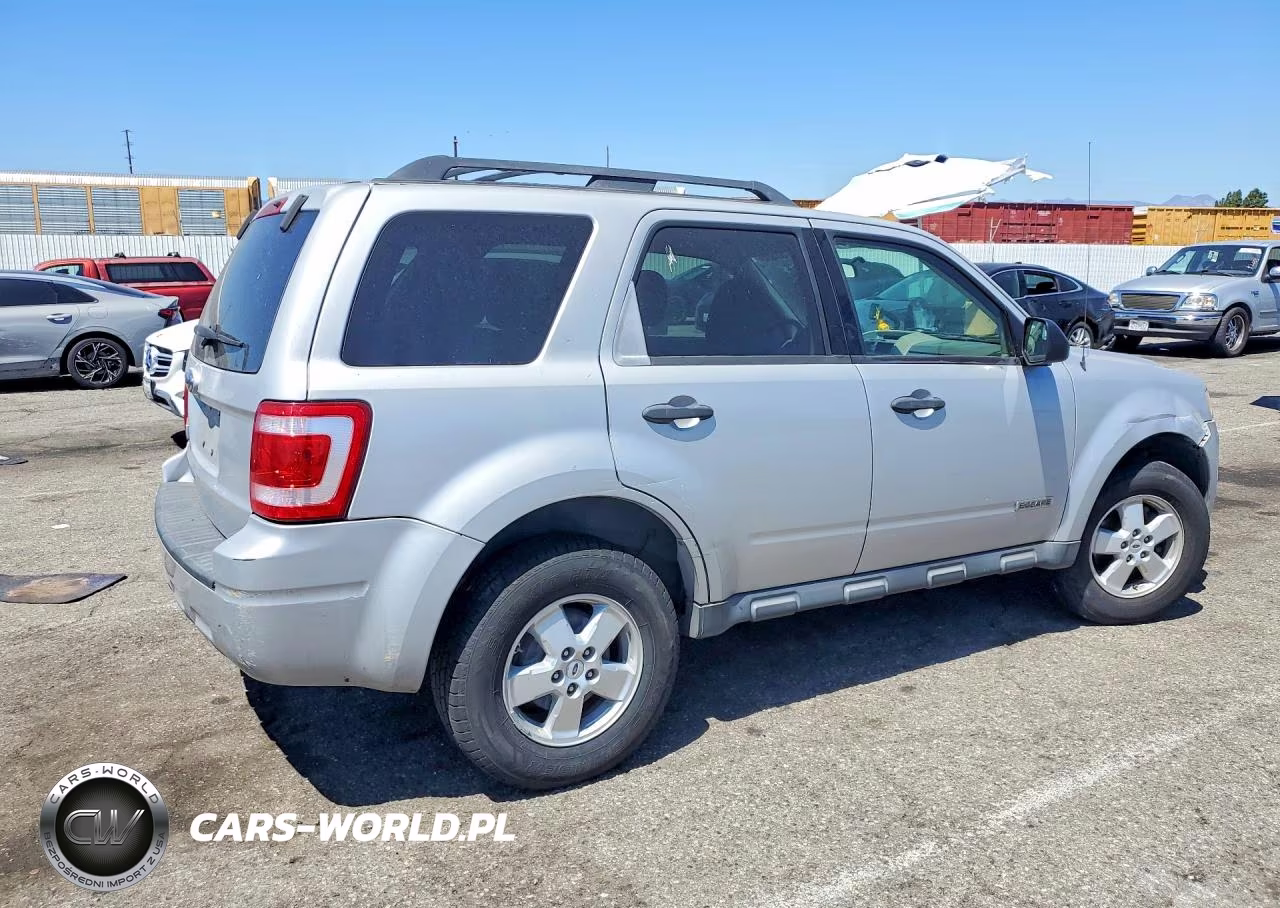 2008 Ford Escape Xlt VIN:1FMCU03ZX8KE69586 - 3
