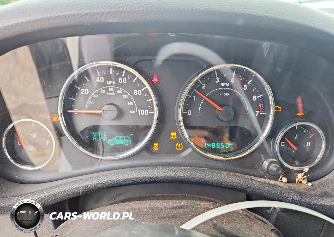 2016 Jeep Wrangler Sport VIN:1C4AJWAG8GL134313 - 9
