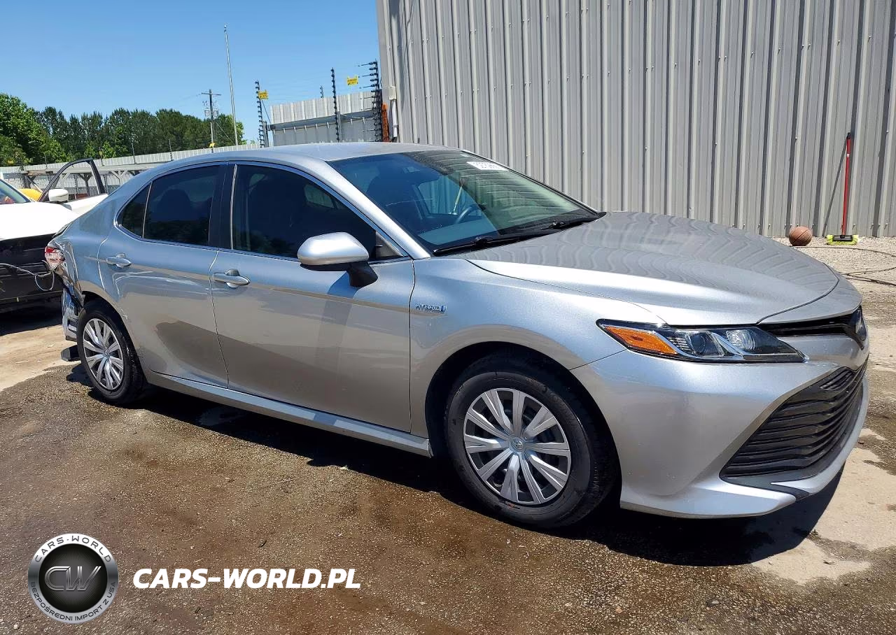 2020 Toyota Camry Le VIN:4T1C31AK5LU539457 - 4