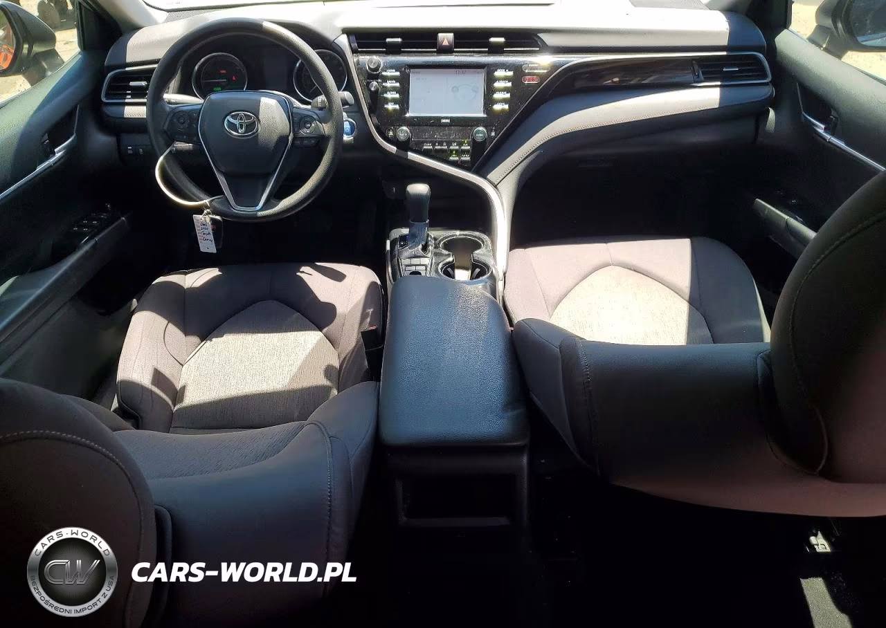 2020 Toyota Camry Le VIN:4T1C31AK5LU539457 - 8
