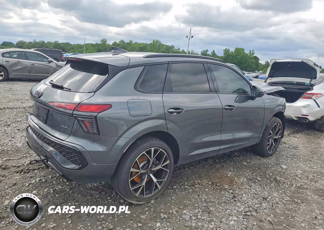 2026 Audi Q3 S-Line VIN:WA1ABCFJ2T1033512 - 3