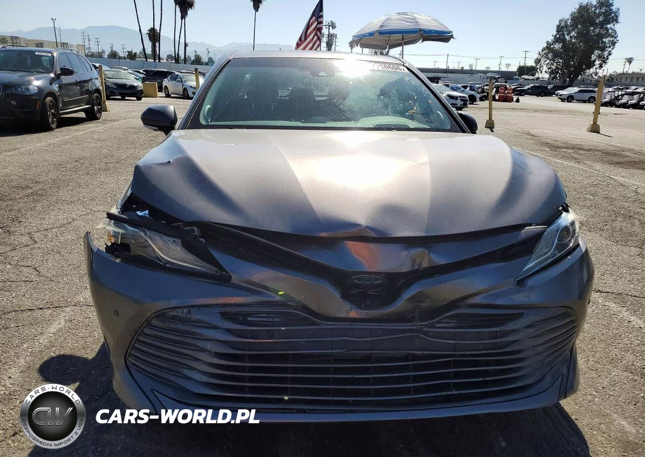 2018 Toyota Camry Hybrid Xle VIN:4T1B21HK3JU501727 - 5