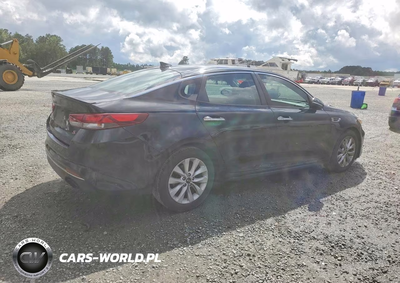 2018 Kia Optima S VIN:5XXGT4L35JG199386 - 3